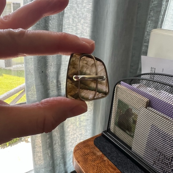 Gorgeous Labradorite Ring, Size 7 - Picture 11 of 15
